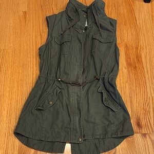 American Rag Dark Green Sleeveless Utility Jacket